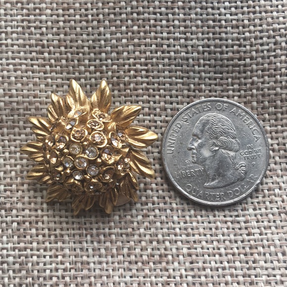 Oscar De La Renta Clip On Earrings Sunflower 🌻 - Picture 2 of 5